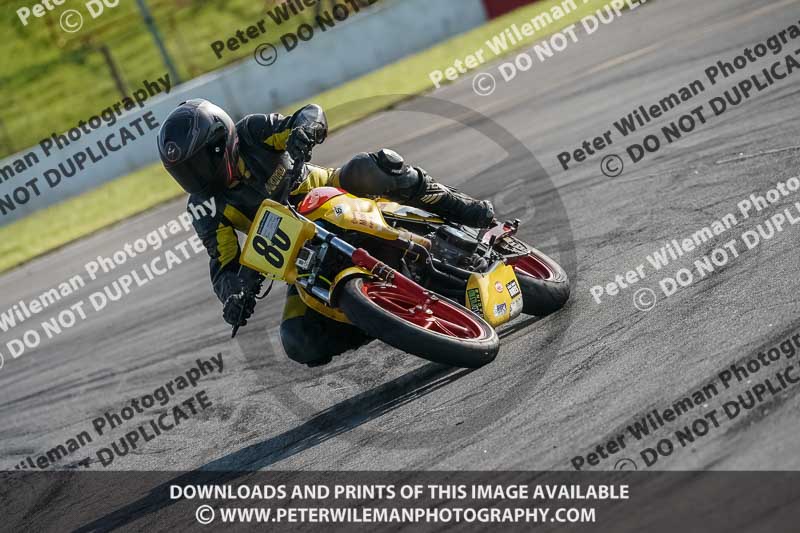donington no limits trackday;donington park photographs;donington trackday photographs;no limits trackdays;peter wileman photography;trackday digital images;trackday photos